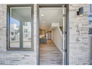 Photo #2: 927781 Listing