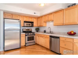 Photo #5: 927794 Listing