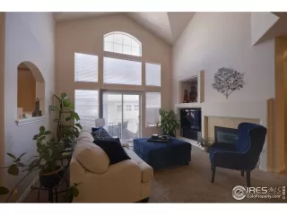 Photo #4: 927805 Listing