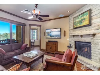 Photo #6: 927811 Listing