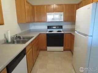 Photo #2: 927921 Listing