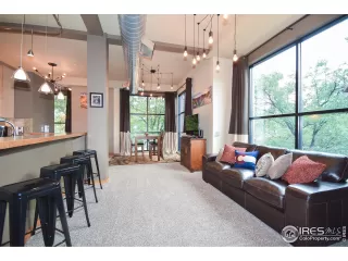 Photo #3: 927990 Listing