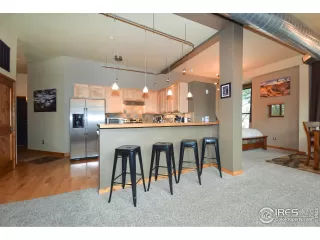 Photo #6: 927990 Listing