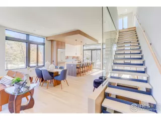 Photo #3: 928026 Listing