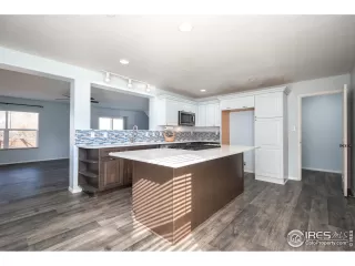 Photo #6: 928119 Listing 