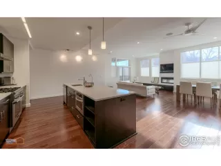 Photo #5: 928139 Listing