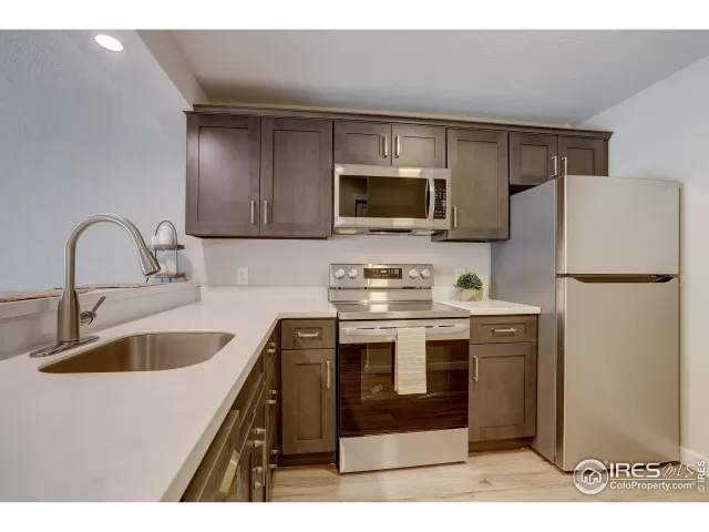 MLS: 928167 Condo For Sale