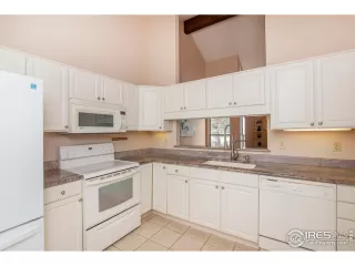 Photo #3: 928202 Listing