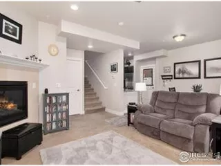 Photo #4: 928233 Listing