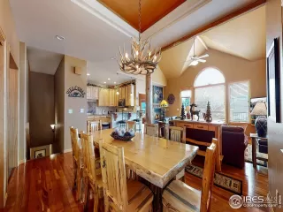 Photo #2: 928240 Listing