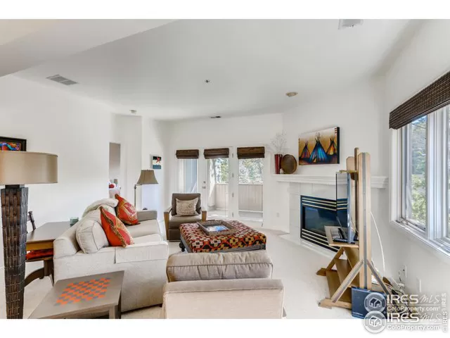 MLS: 928294 Condo For Sale