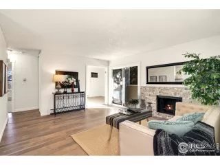 Photo #3: 928352 Listing