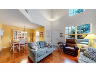 Photo #2: 928386 Listing