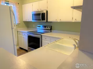 Photo #4: 928438 Listing