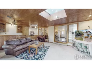 Photo #4: 928477 Listing