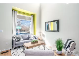 Photo #2: 928519 Listing