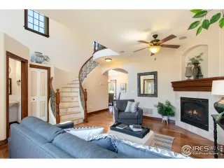 Photo #2: 928536 Listing