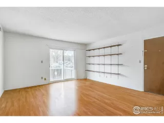 Photo #2: 928584 Listing