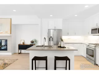 Photo #3: 928615 Listing 