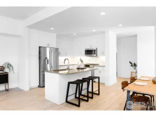 Photo #4: 928615 Listing 