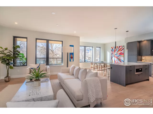 MLS: 928713 Condo For Sale