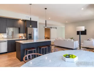 Photo #1: 928713 Listing