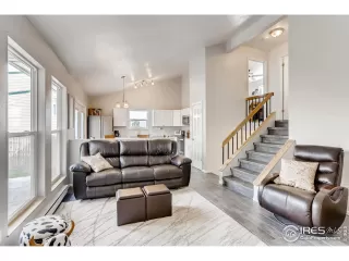 Photo #6: 928718 Listing