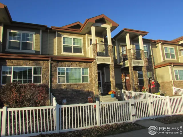 MLS: 928735 Condo For Sale