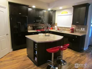 Photo #6: 928735 Listing