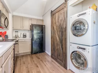 Photo #4: 928785 Listing