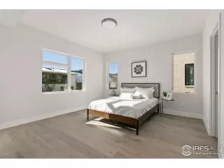 Photo #5: 928815 Listing 