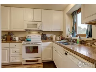 Photo #4: 928851 Listing 