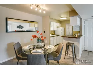 Photo #4: 928861 Listing