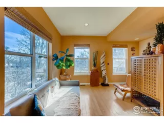 Photo #3: 928862 Listing