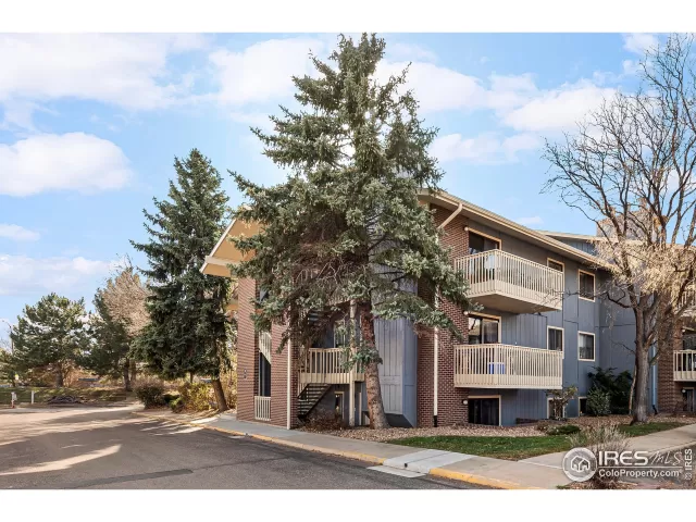 MLS: 928875 Condo For Sale