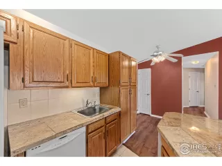 Photo #6: 928875 Listing 