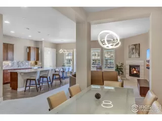 Photo #5: 928890 Listing 