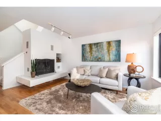 Photo #2: 928895 Listing 