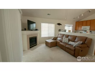 Photo #4: 928906 Listing