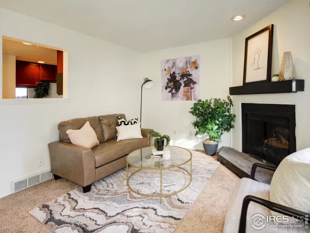 MLS: 928957 Condo For Sale
