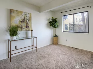 Photo #5: 928957 Listing 
