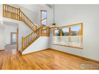 Photo #5: 928991 Listing