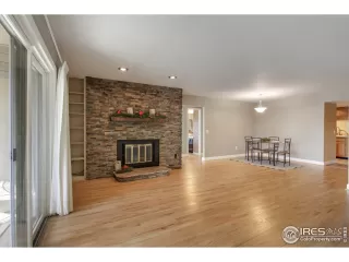 Photo #3: 929015 Listing