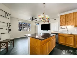 Photo #4: 929070 Listing