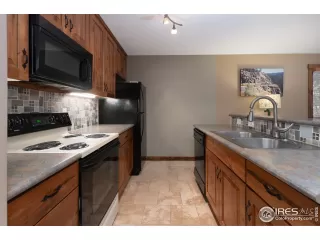 Photo #6: 929184 Listing