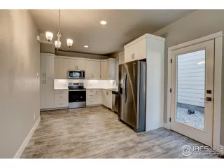 Photo #5: 929215 Listing