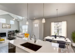 Photo #4: 929259 Listing