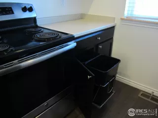 Photo #5: 929349 Listing 