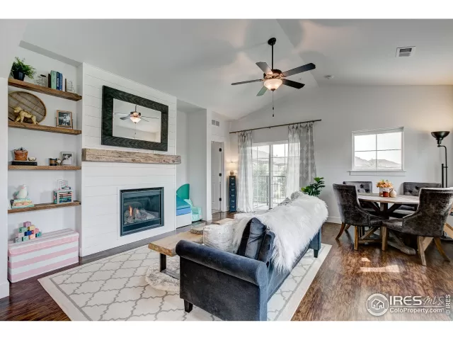 MLS: 929388 Condo For Sale