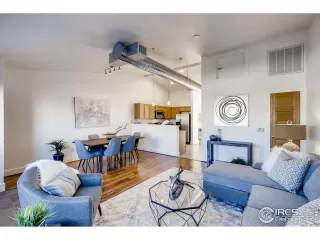 Photo #4: 929392 Listing